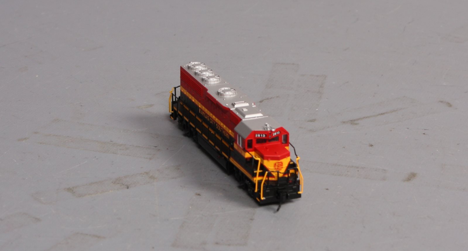 Atlas 40000379 N Scale Kansas City Southern GP-22ECO Diesel Locomotive #2813
