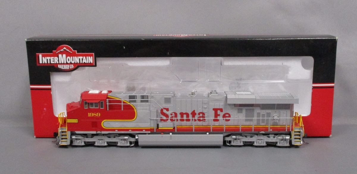 InterMountain 49756S-04 HO Santa Fe GE ES44AC Diesel Locomotive #1989 w/DCC/SND LN/Box