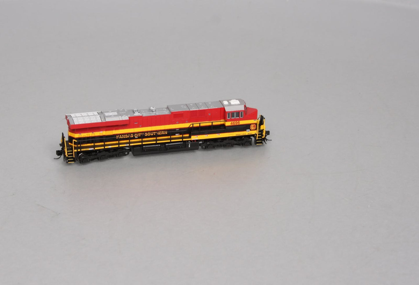 Fox Valley Models 70211 N Kansas City Southern GE ES44AC Diesel Locomotive #4696