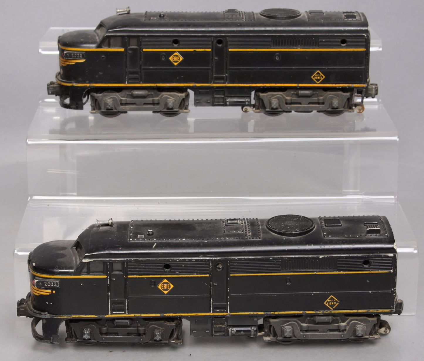 Lionel 2032 Vintage O Erie Alco AA Diesel Locomotive Set VG