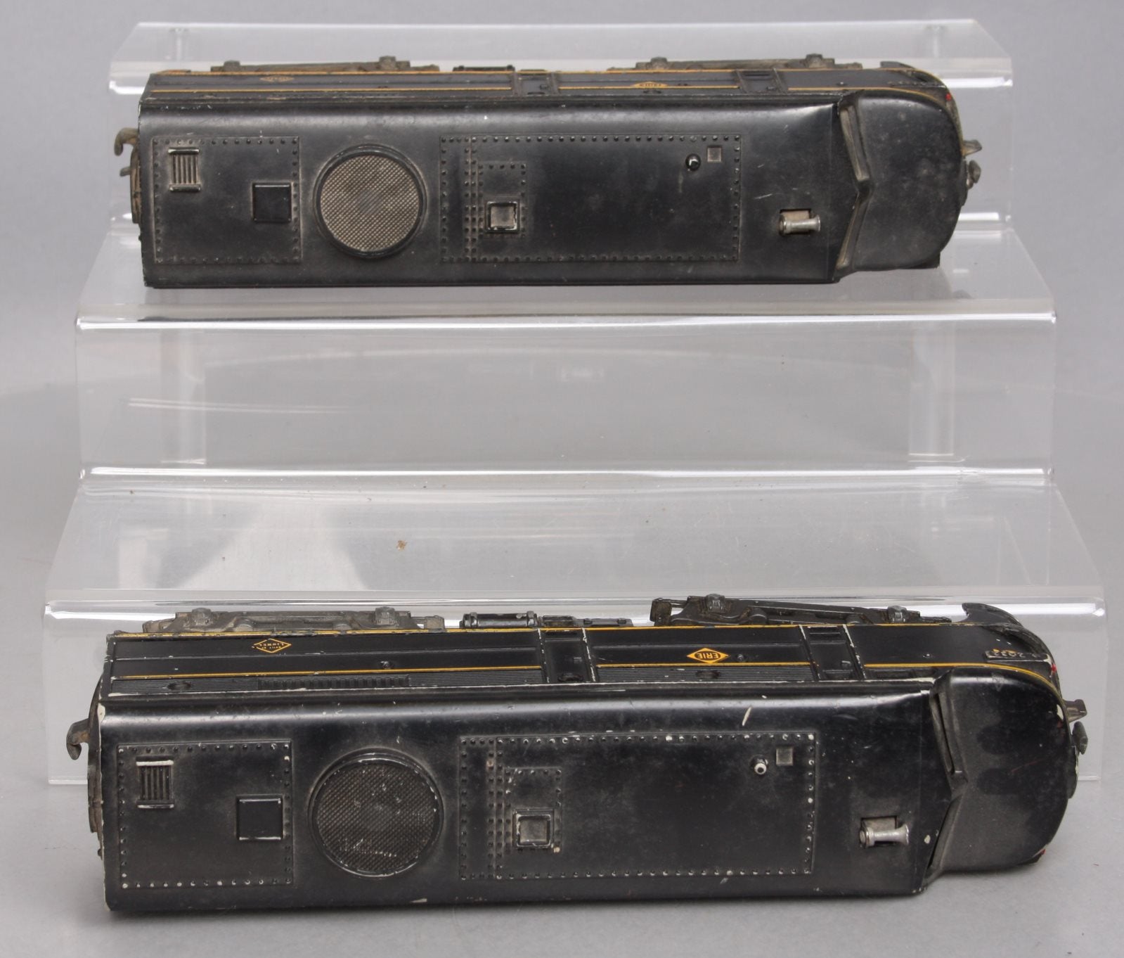 Lionel 2032 Vintage O Erie Alco AA Diesel Locomotive Set VG