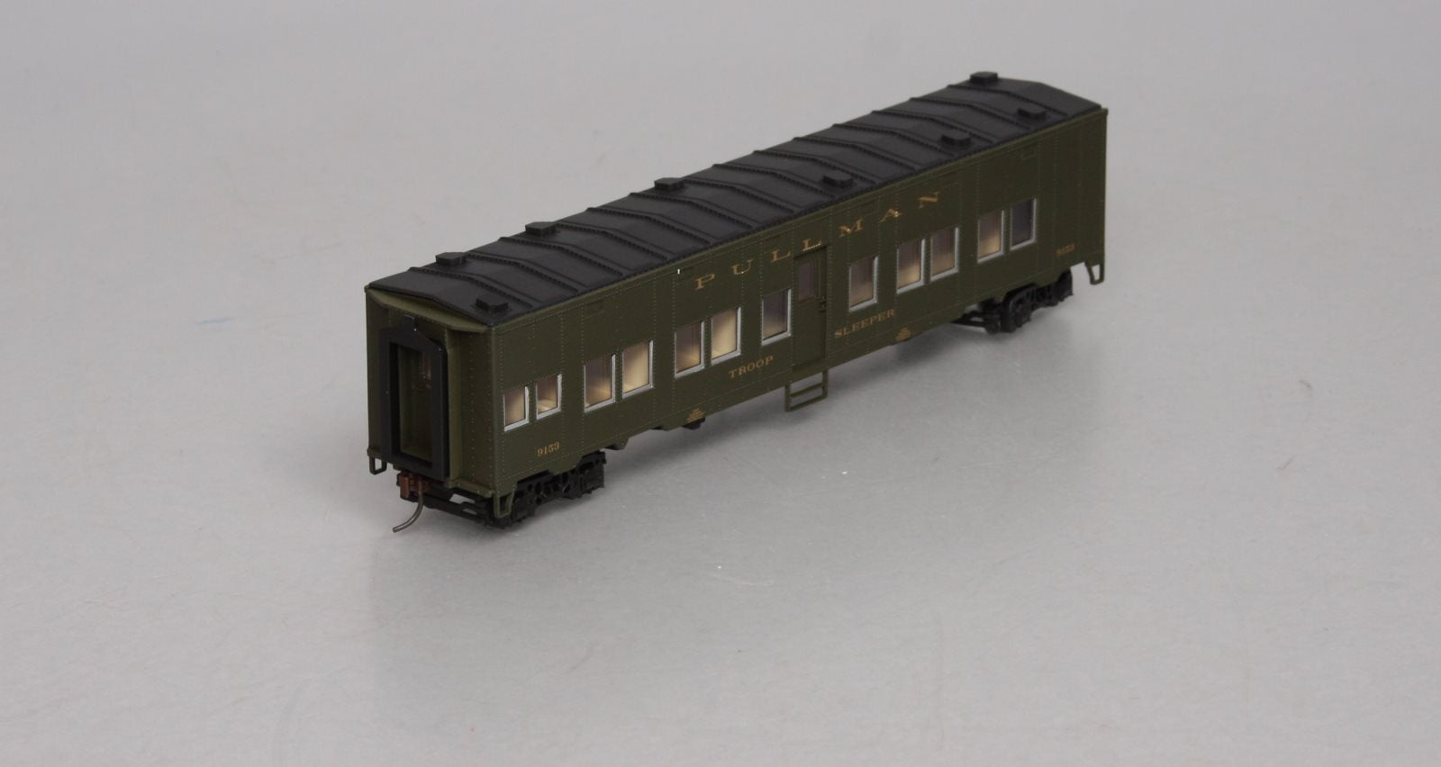 Walthers 932-4151 HO Scale Pullman PS Troop Sleeper Car LN/Box