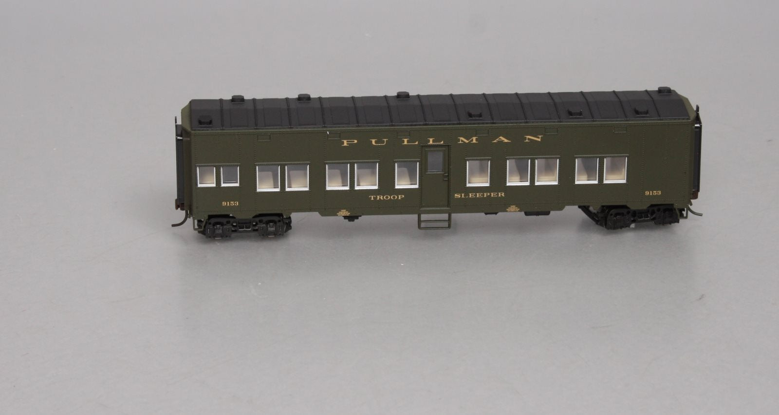Walthers 932-4151 HO Scale Pullman PS Troop Sleeper Car LN/Box