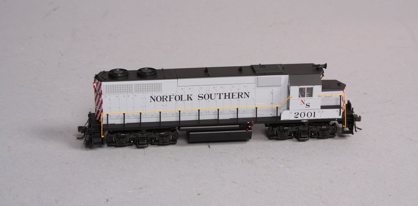 Atlas 9113 HO Scale Norfolk Southern EMD GP38 Diesel Locomotive #2001 w/DCC LN