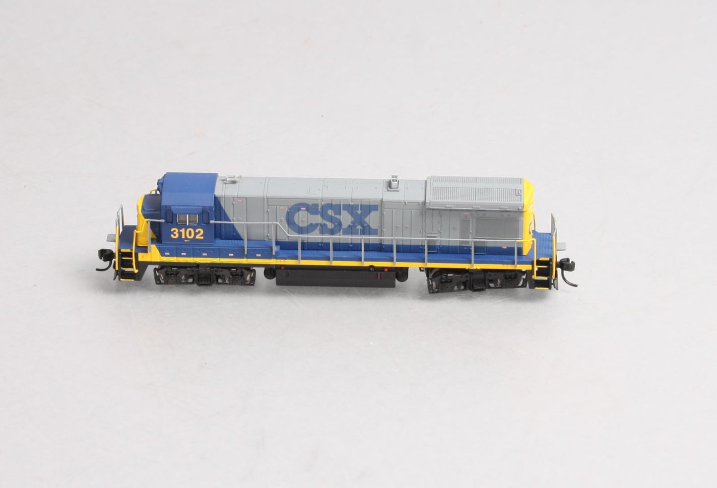 Atlas 49715 N Scale CSX B23-7 Diesel Locomotive #3102