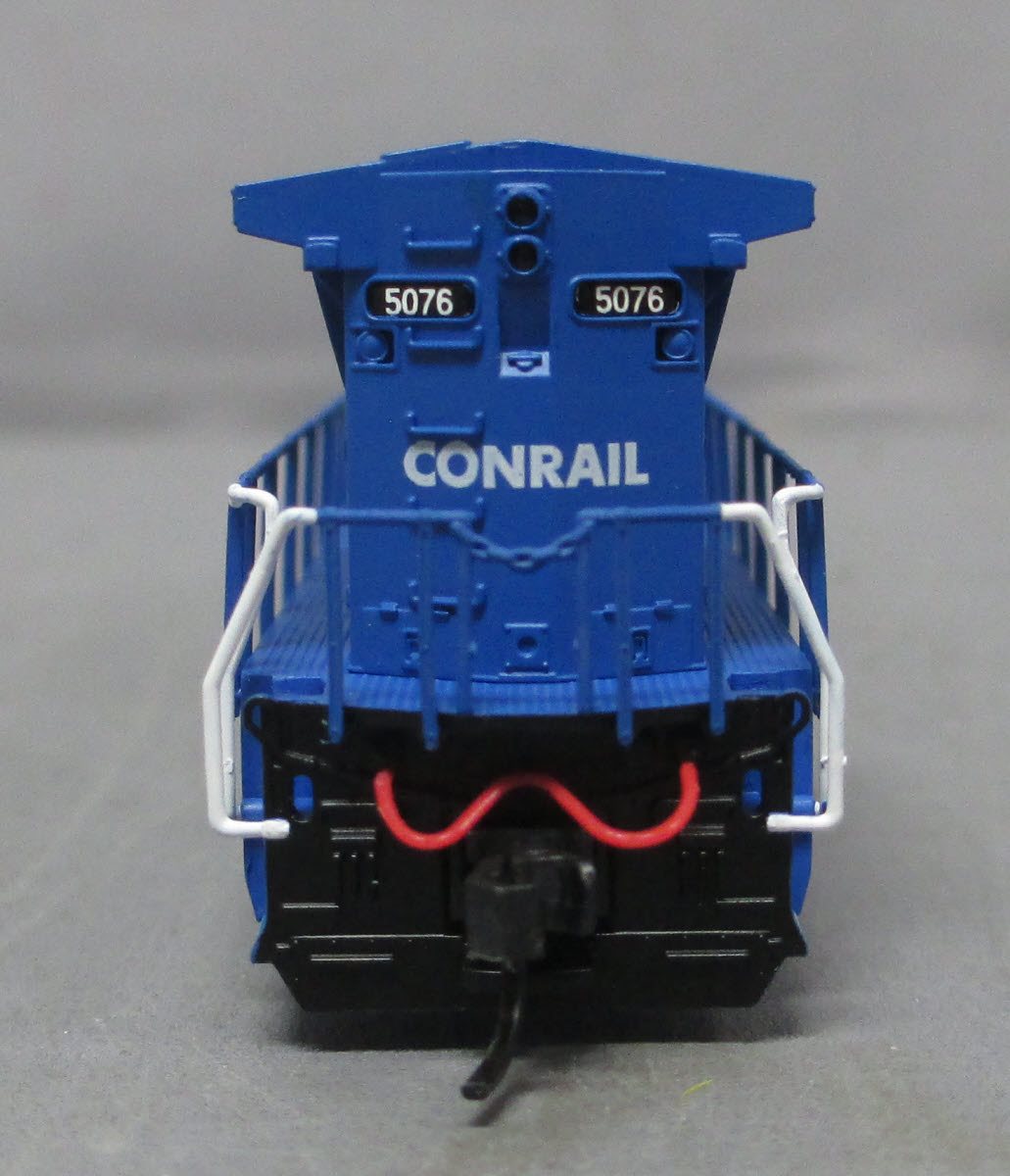 Atlas 48708 N Conrail Dash 8-40B Diesel Locomotive Standard DC #5076