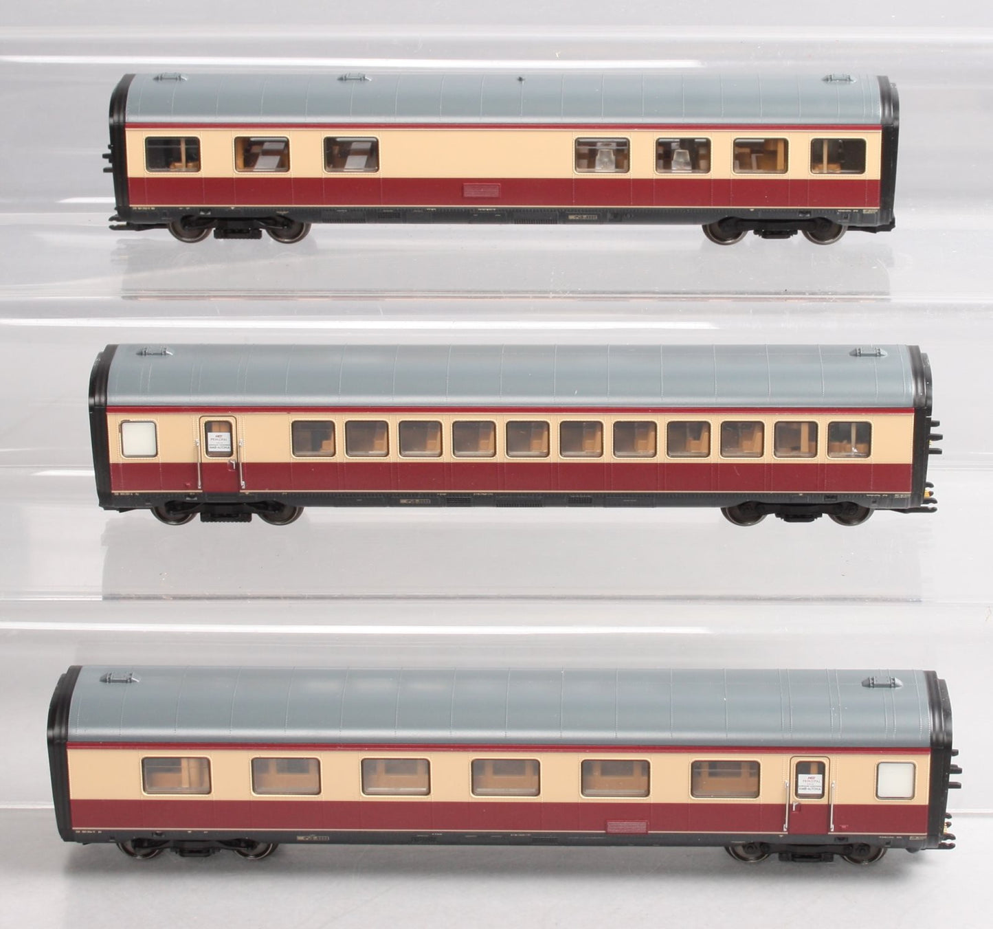 Marklin 43116 HO Express Passenger Car Set LN/Box