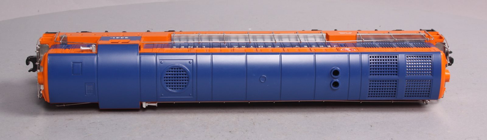 Lionel 6-18321 O NJC Postwar Reproduction FM Trainmaster Diesel Locomotive #2341 LN/Box