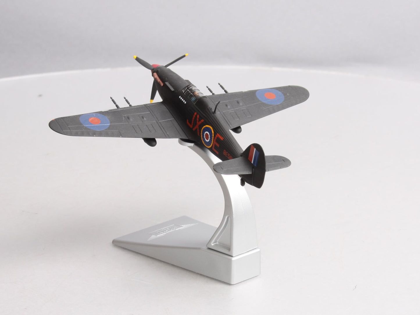 Corgi AA39701 1:72 NYA Hawker Hurricane LLC BE581'JX-E, RAF 1 SQN, 1942