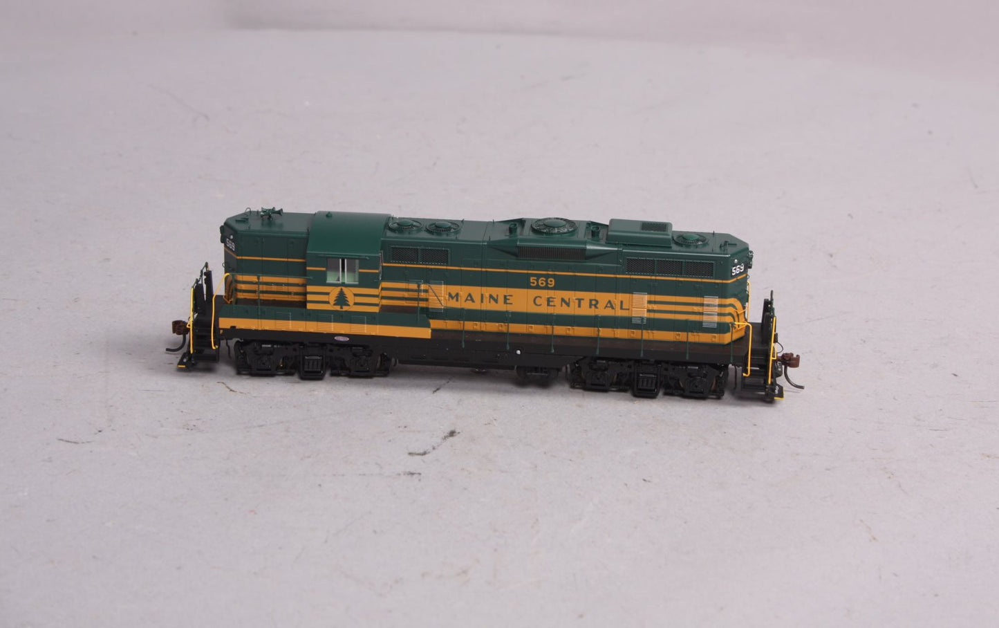 Athearn G62490 HO Scale Maine Central EMD GP7 Diesel Locomotive #529 LN/Box