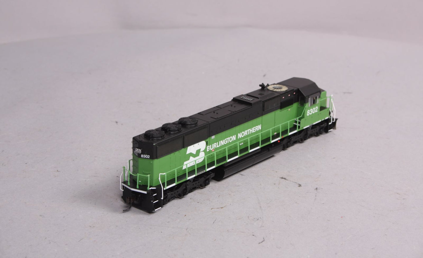 Athearn 91666 HO Scale Burlington Northern SD-60 Diesel Locomotive #8302 LN/Box