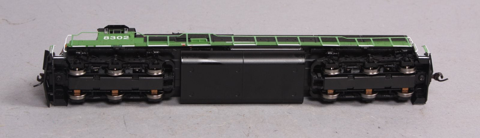 Athearn 91666 HO Scale Burlington Northern SD-60 Diesel Locomotive #8302 LN/Box