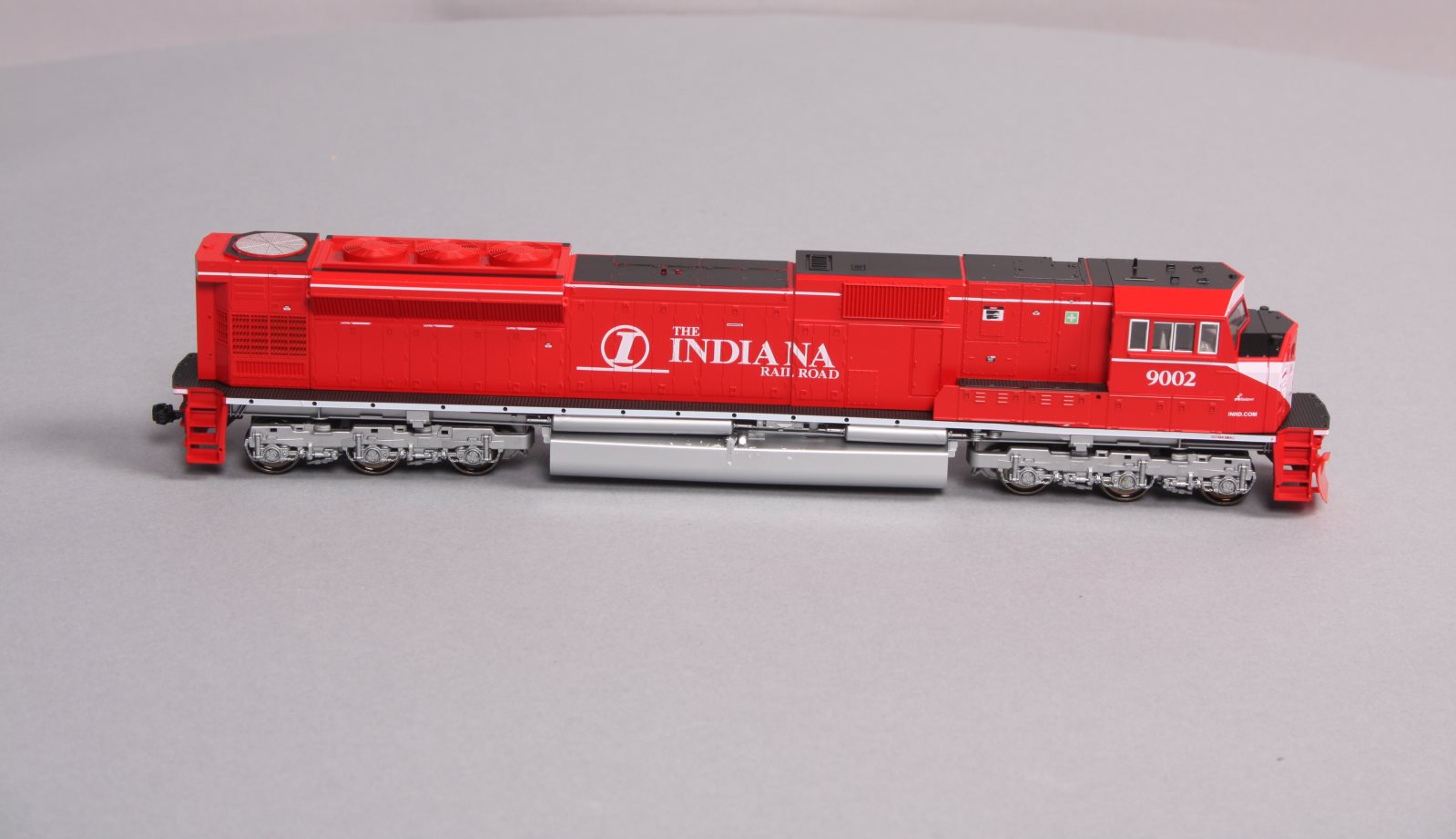 Kato 37-6365 HO Scale Indiana Railroad SD90/43MAC Diesel Locomotive #9002 LN/Box