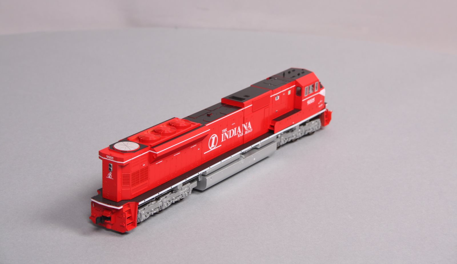 Kato 37-6368 HO Indiana Railroad SD90/43MAC Diesel Locomotive w/ Sound #9005 LN/Box