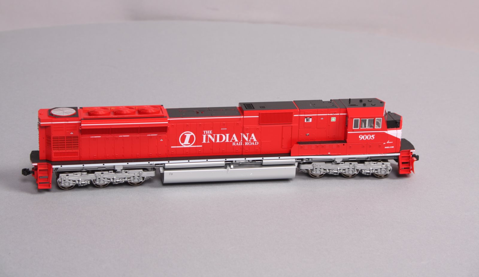 Kato 37-6368 HO Indiana Railroad SD90/43MAC Diesel Locomotive w/ Sound #9005 LN/Box