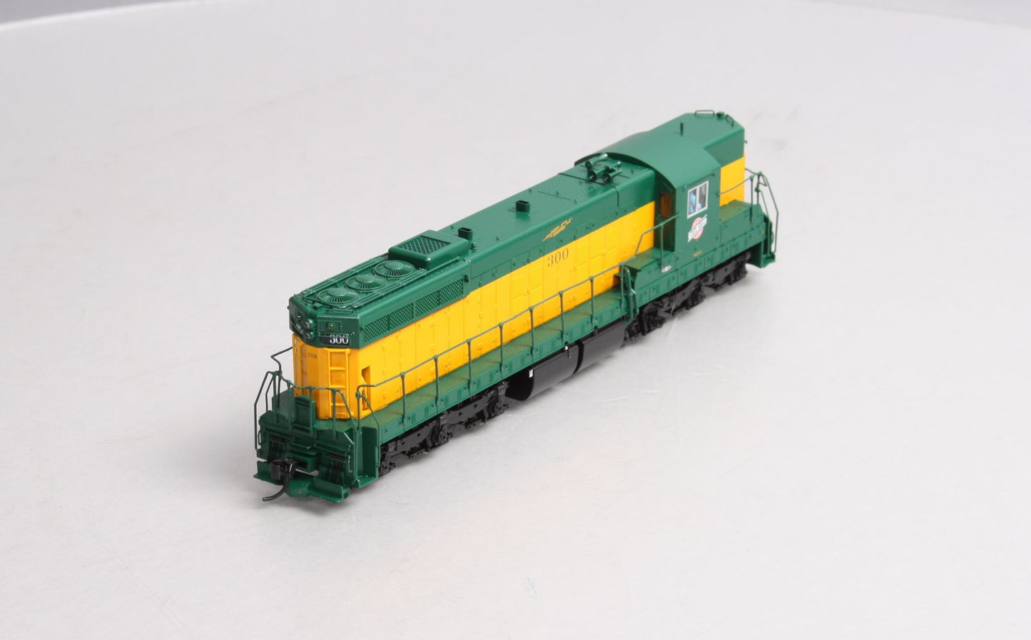 Walthers 920-41904 HO CNW EMD SD7 Diesel Locomotive #300 w/Sound & DCC