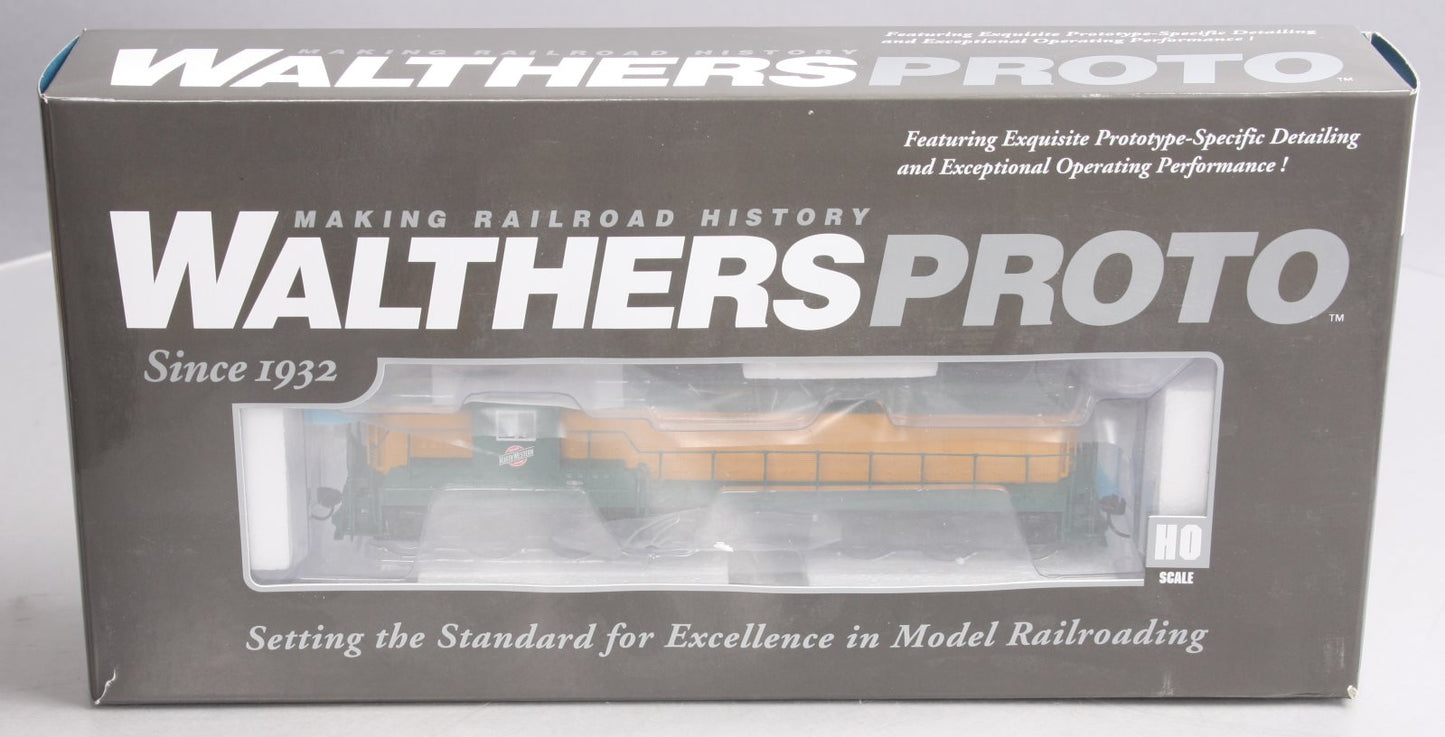 Walthers 920-41904 HO CNW EMD SD7 Diesel Locomotive #300 w/Sound & DCC