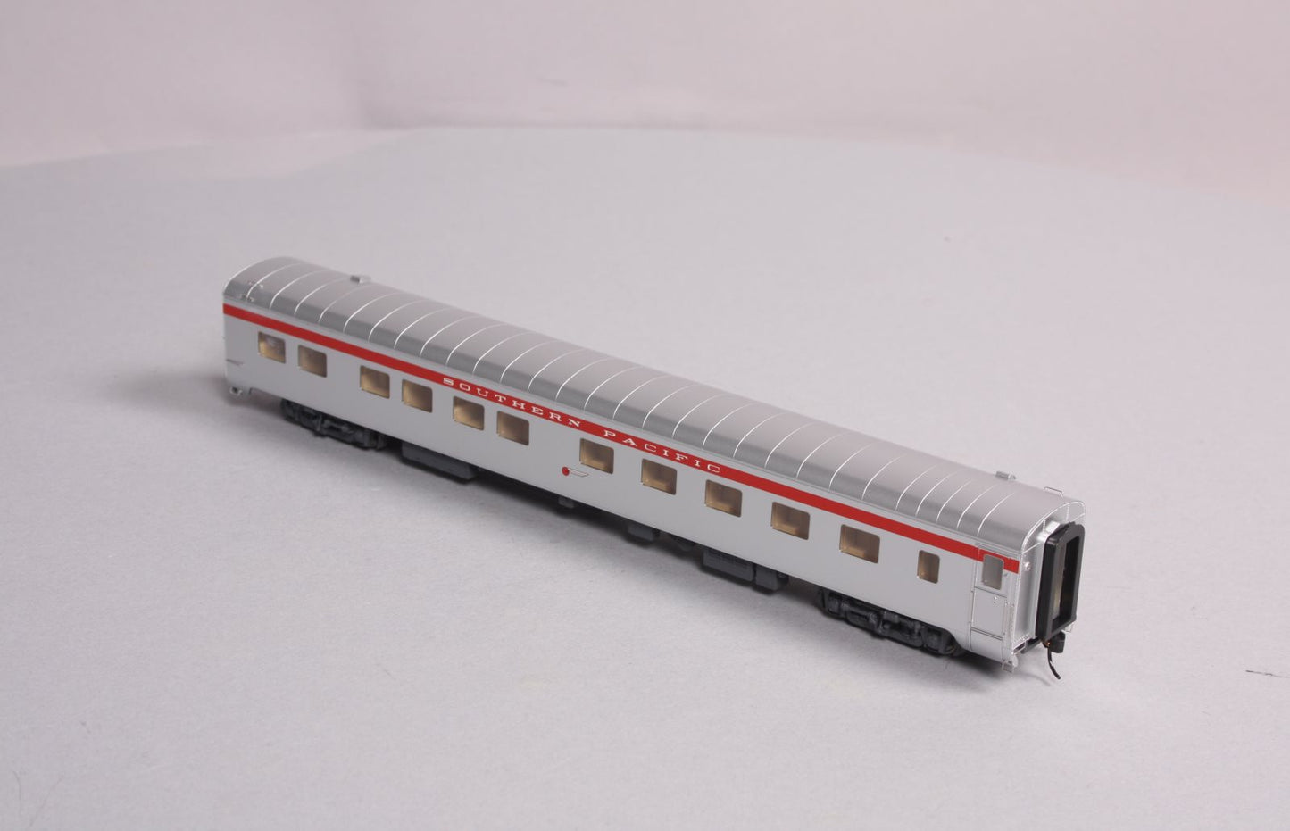 Walthers 932-9385 HO Southern Pacific Pullman 10-6 Sleeper Passenger Car LN/Box