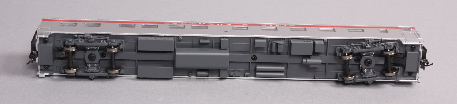 Walthers 932-9385 HO Southern Pacific Pullman 10-6 Sleeper Passenger Car LN/Box
