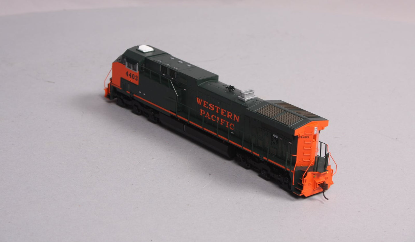 Athearn 78836 HO Western Pacific AC4400 Diesel Locomotive #4403