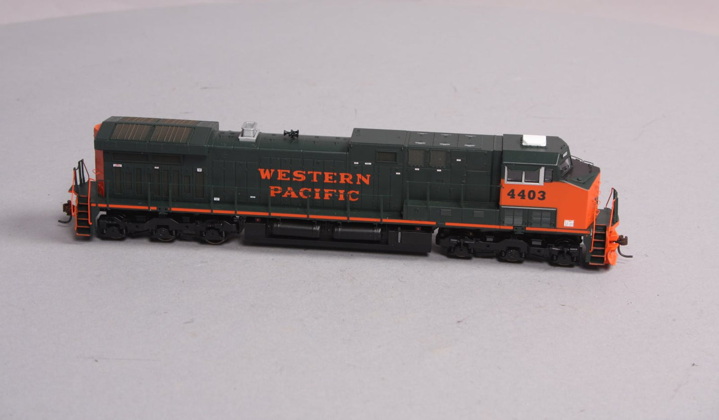 Athearn 78836 HO Western Pacific AC4400 Diesel Locomotive #4403