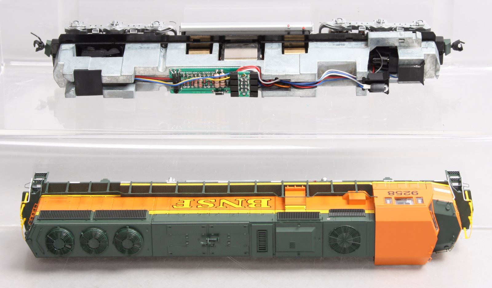 Proto 2000 30173 HO BNSF SD60M Diesel Locomotive Kit #9258 LN/Box