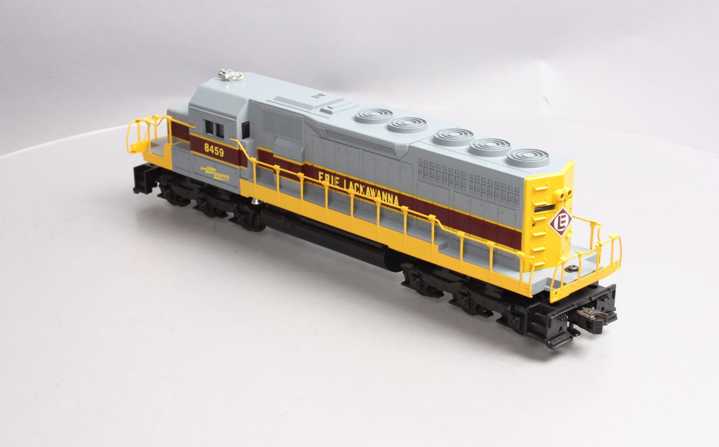 Lionel 6-18202 O Erie Lackawanna SD-40 Non-Powered Diesel Locomotive #8459 NIB