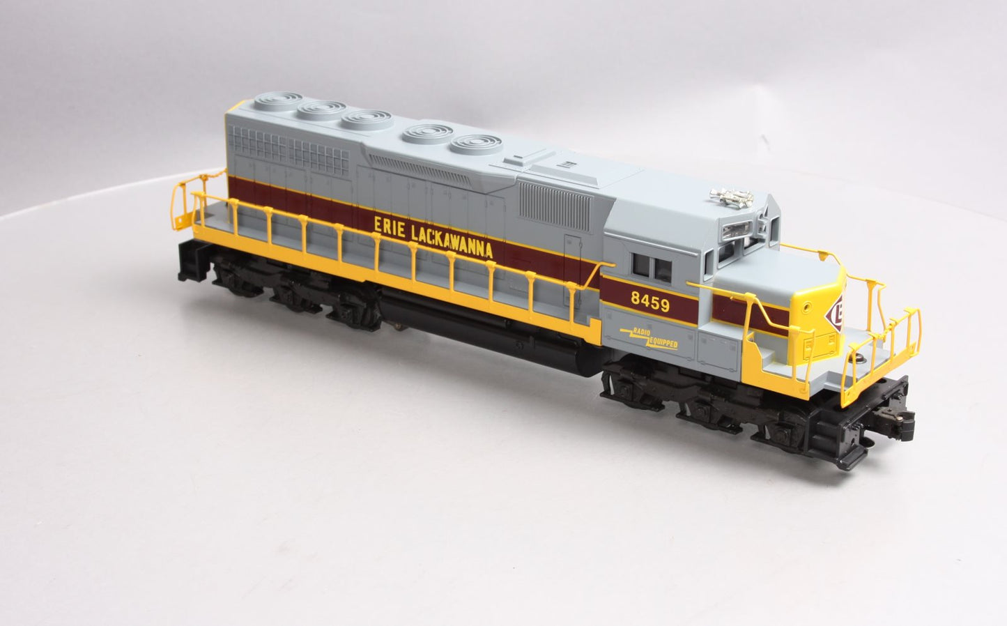 Lionel 6-18202 O Erie Lackawanna SD-40 Non-Powered Diesel Locomotive #8459 NIB