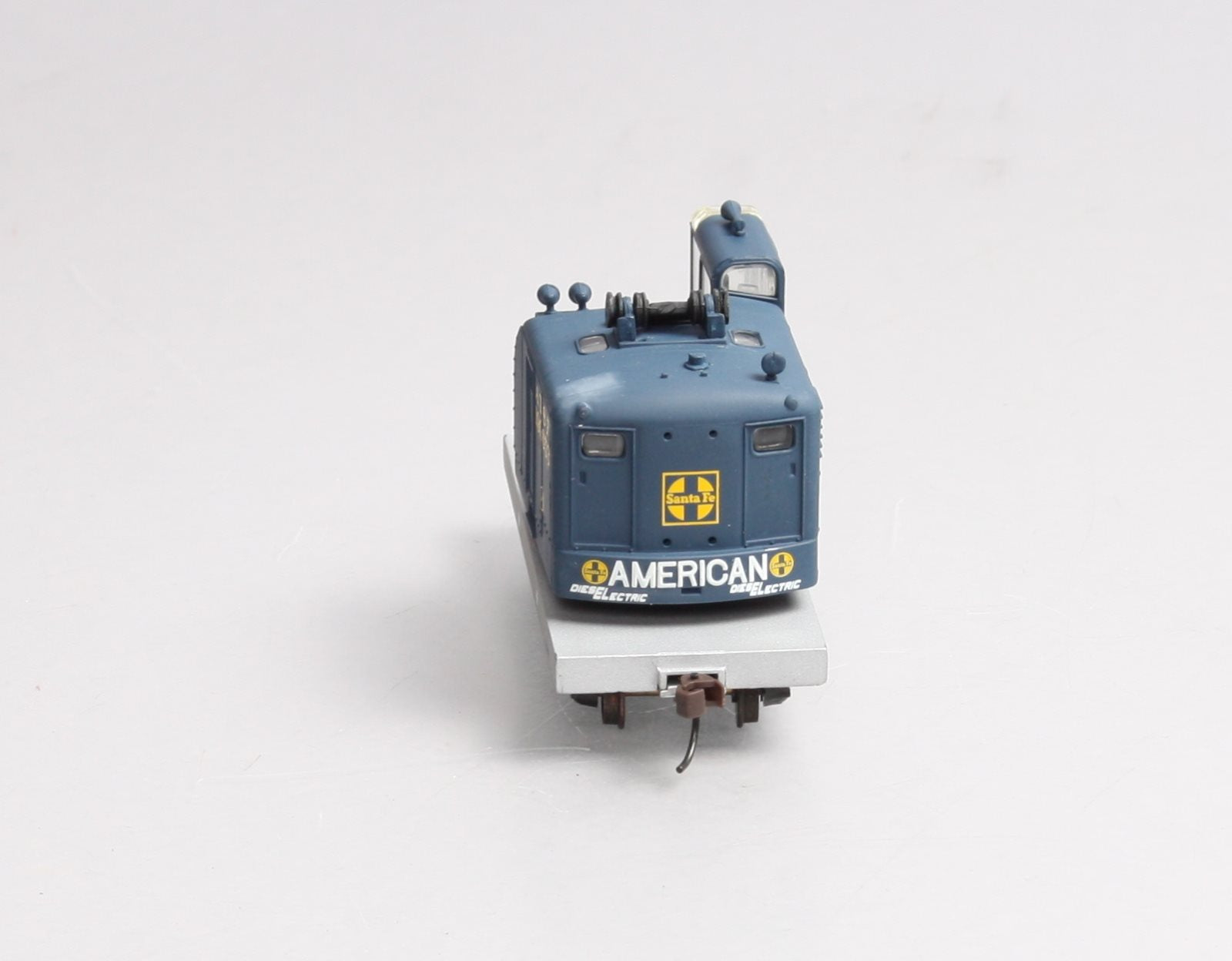 Walthers 932-5073 HO Scale Santa Fe Powered American Crane #199653