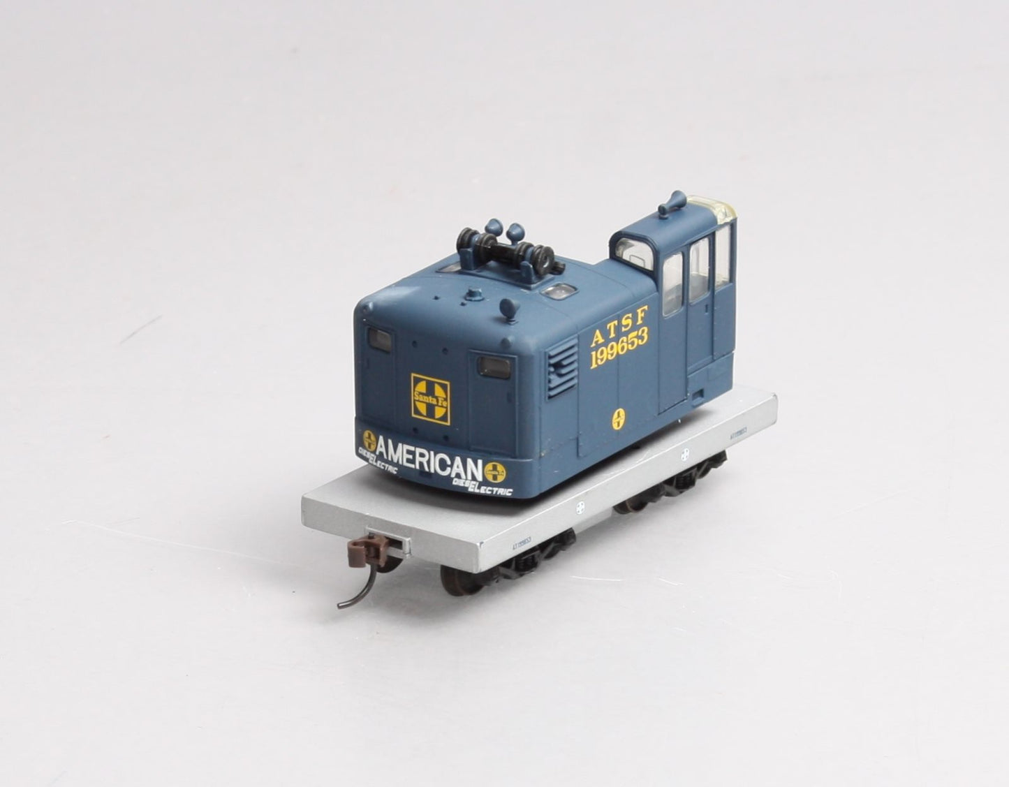 Walthers 932-5073 HO Scale Santa Fe Powered American Crane #199653