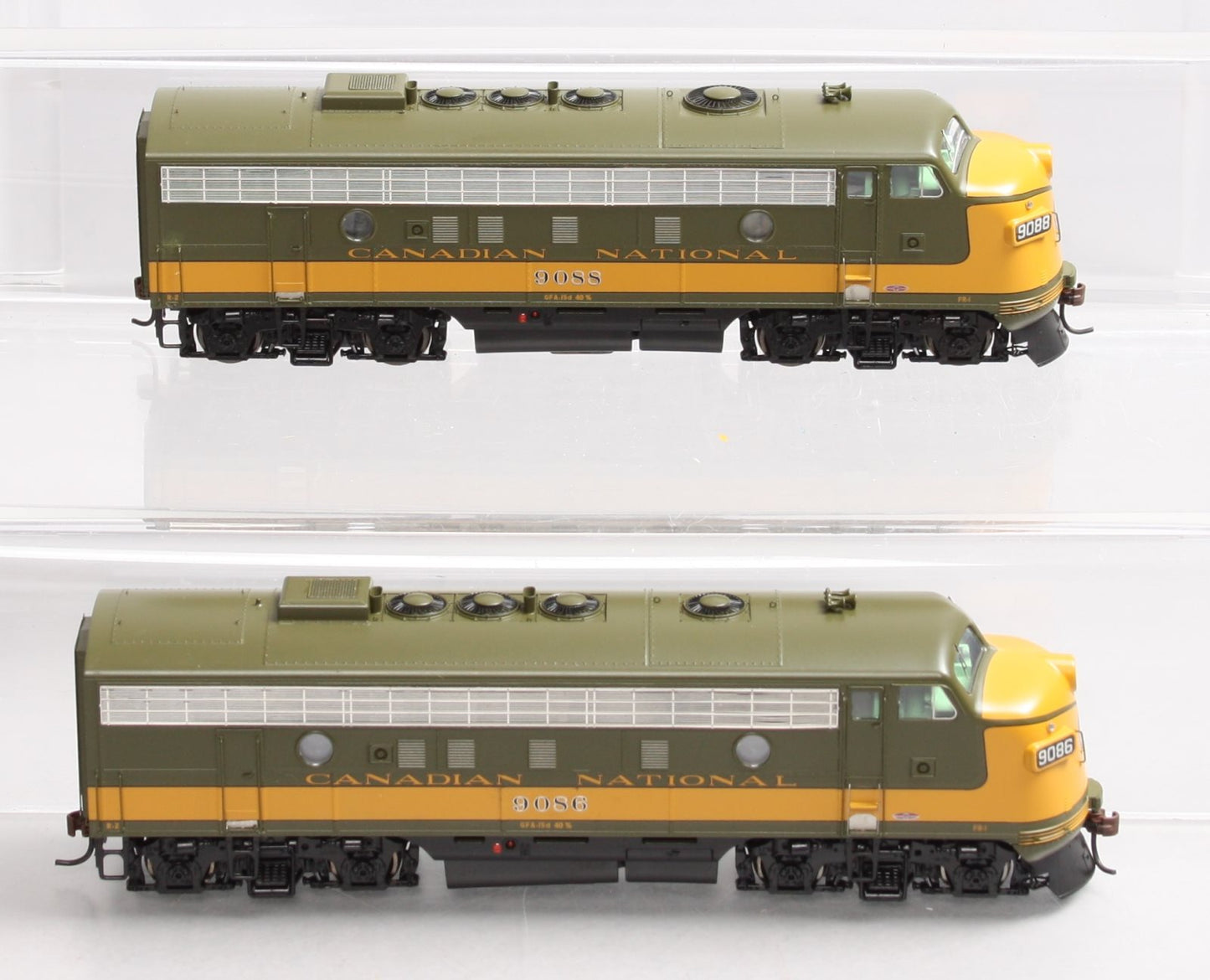 Athearn G1626 HO Scale Canadian National EMD F7AA Diesel Locomotive Set LN/Box