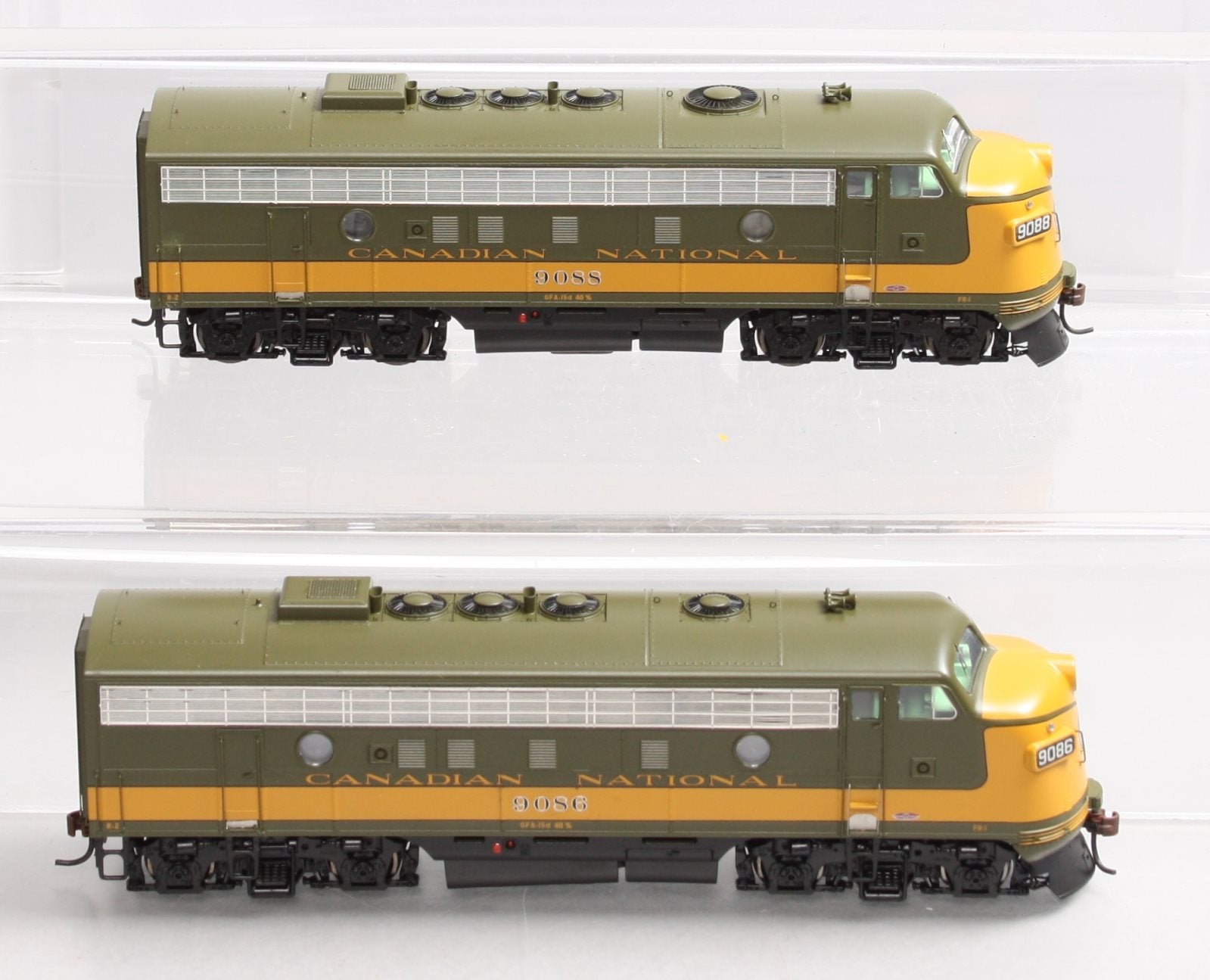 Athearn G1626 HO Scale Canadian National EMD F7AA Diesel Locomotive Set LN/Box
