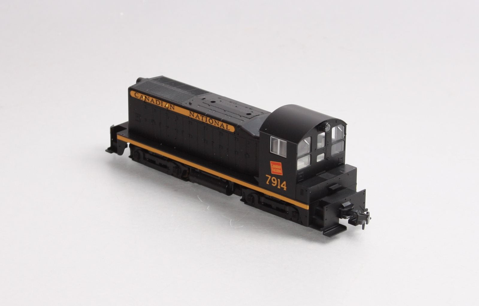 Kato 37-104 HO Scale Canadian National EMD NW2 Diesel Locomotive #7914 LN/Box