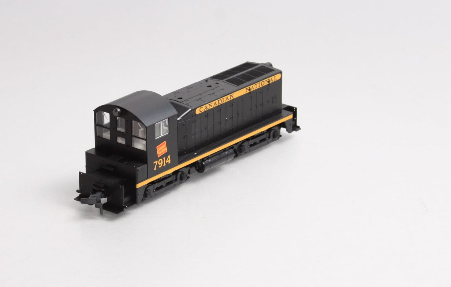 Kato 37-104 HO Scale Canadian National EMD NW2 Diesel Locomotive #7914 LN/Box
