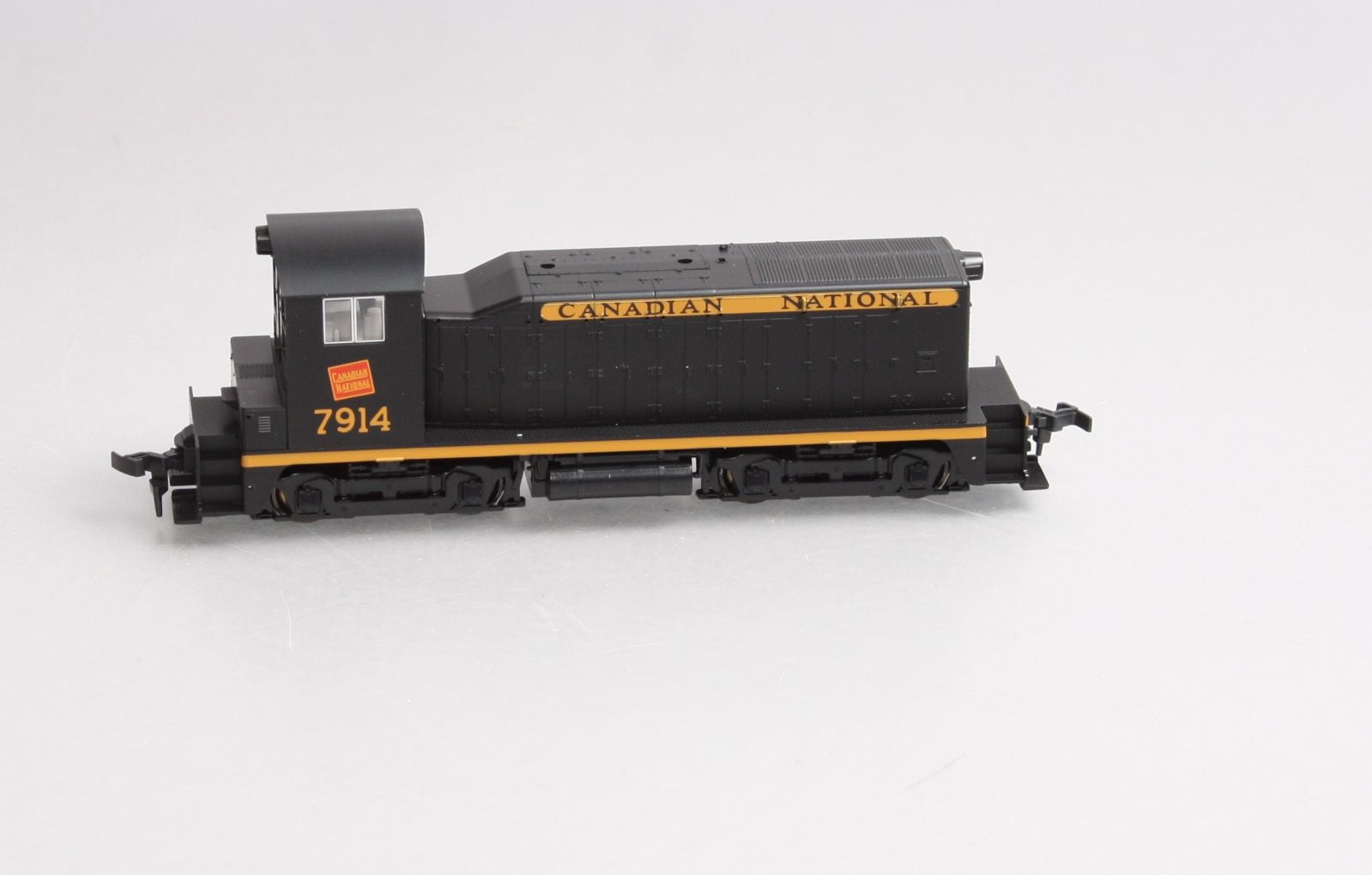 Kato 37-104 HO Scale Canadian National EMD NW2 Diesel Locomotive #7914 LN/Box