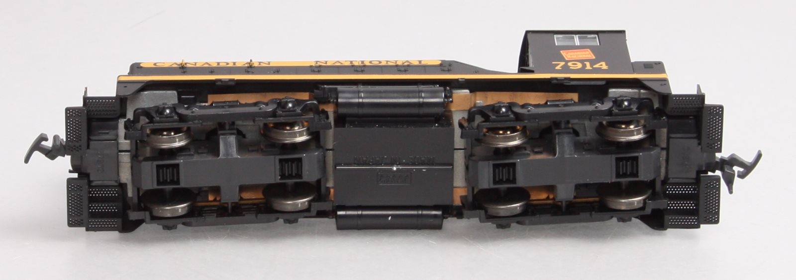 Kato 37-104 HO Scale Canadian National EMD NW2 Diesel Locomotive #7914 LN/Box