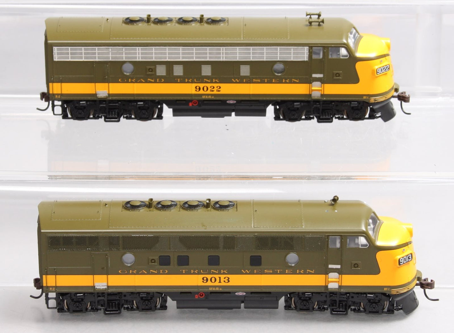Athearn G2526 HO Grand Trunk Western EMD F3AA Diesel Locomotive Set #9013/9022 LN/Box