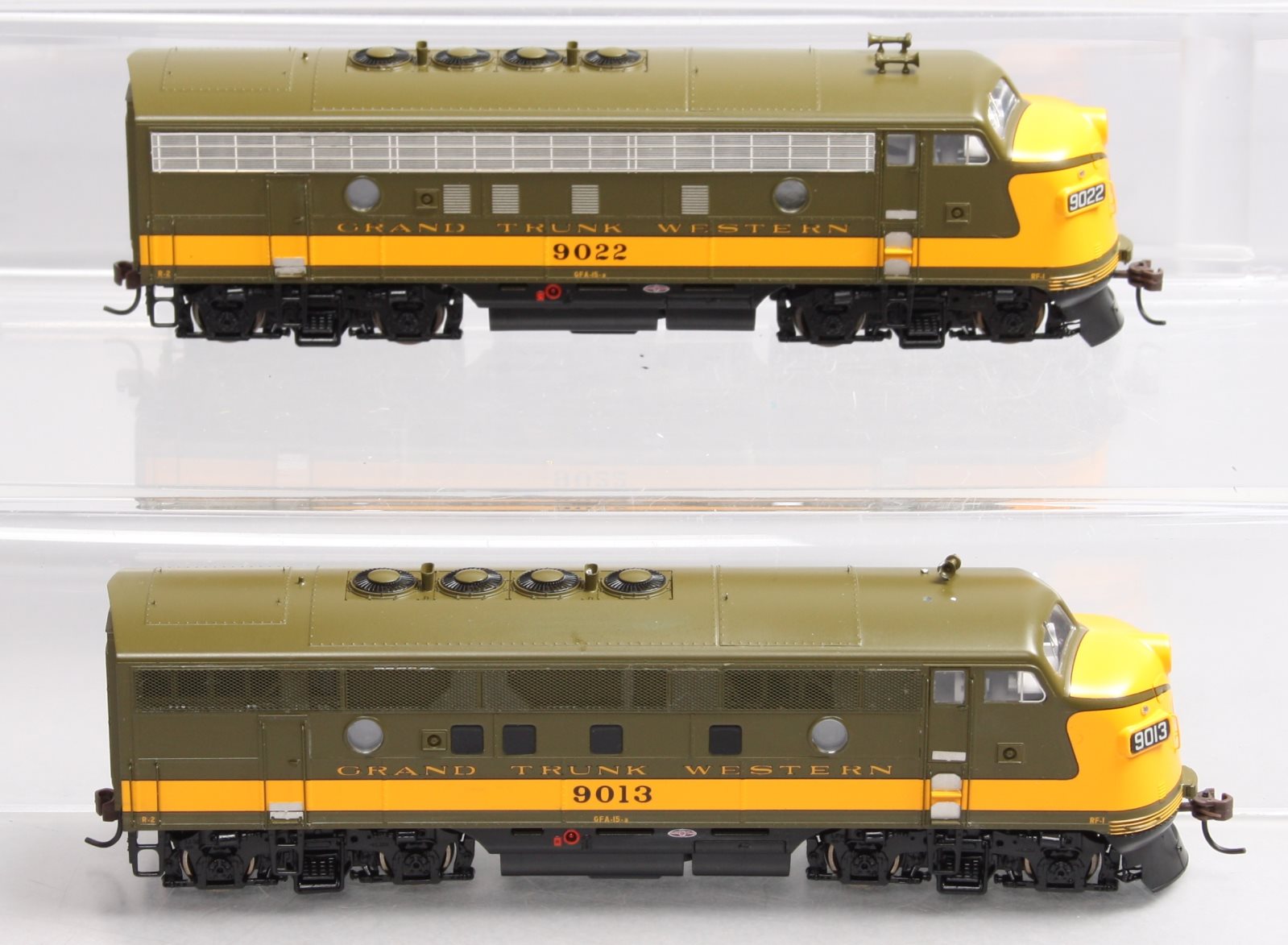 Athearn G2526 HO Grand Trunk Western EMD F3AA Diesel Locomotive Set #9013/9022 LN/Box