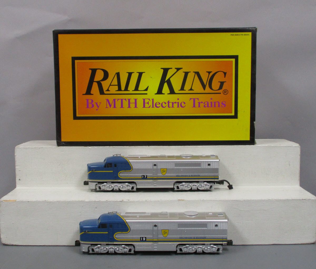 MTH 30-2125-1 O Gauge D&H Alco Alco PA AA Diesel Engine Set w/PS1 #17/19 LN/Box
