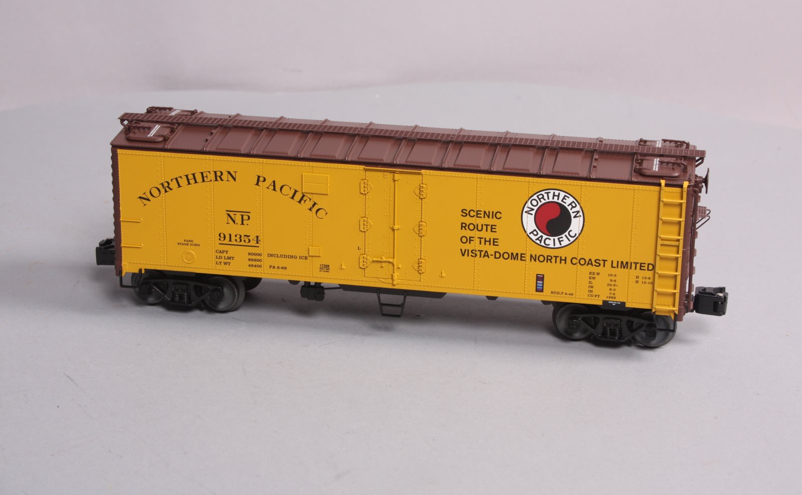 Lionel 6-17388 O Gauge Northern Pacific Steel-Sided Refrigerator Car #91354 LN/Box
