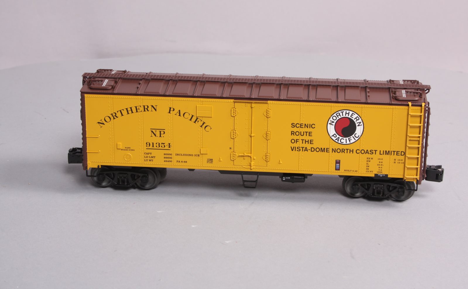Lionel 6-17388 O Gauge Northern Pacific Steel-Sided Refrigerator Car #91354 LN/Box
