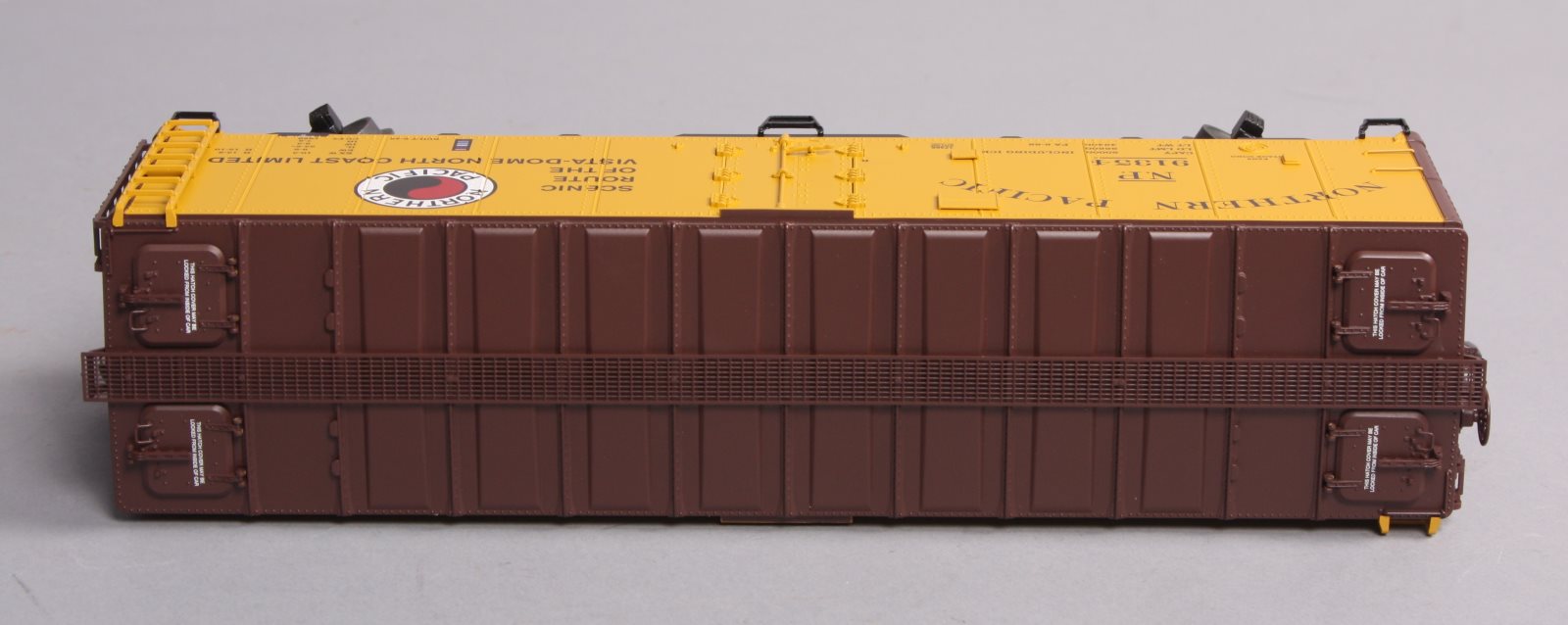 Lionel 6-17388 O Gauge Northern Pacific Steel-Sided Refrigerator Car #91354 LN/Box