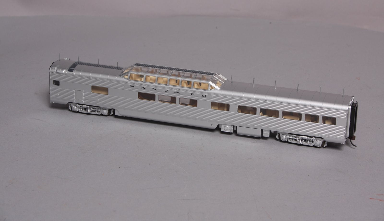 Walthers 932-9006 HO Scale Santa Fe Super Chief P-S Pleasure Dome LN/Box