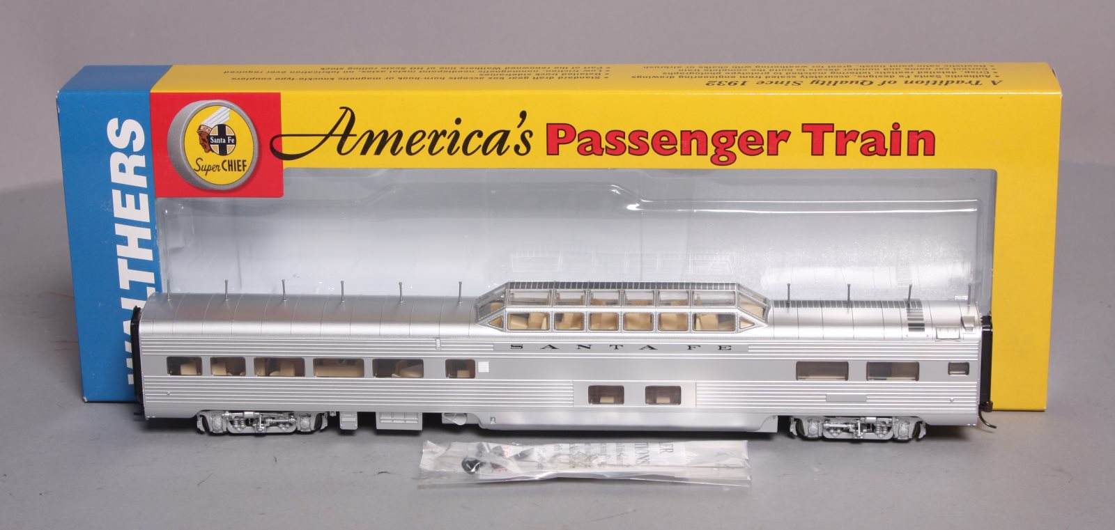 Walthers 932-9006 HO Scale Santa Fe Super Chief P-S Pleasure Dome LN/Box
