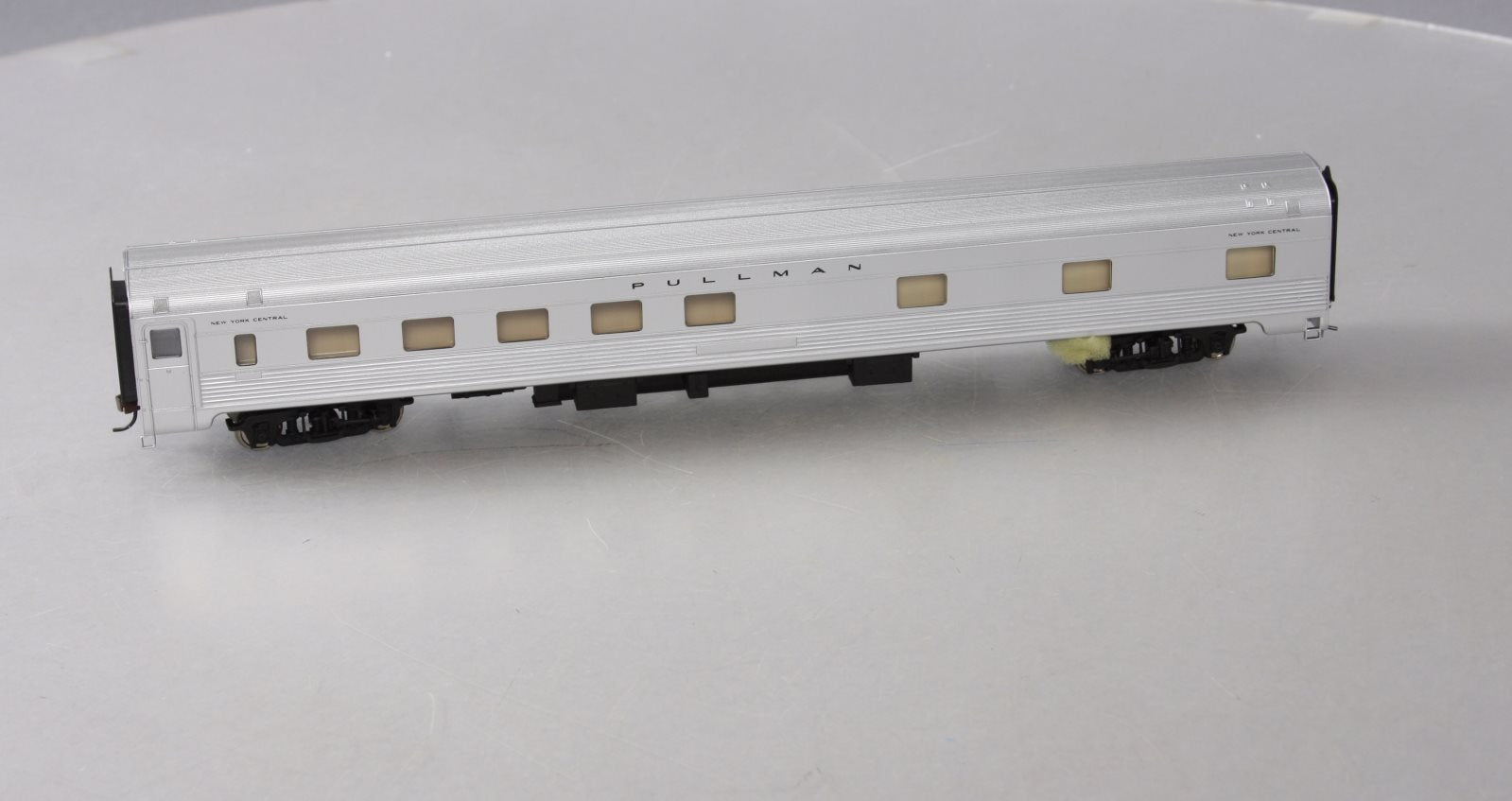 Walthers 932-6348 HO Scale New York Central Budd 10-6 Sleeper Car LN/Box