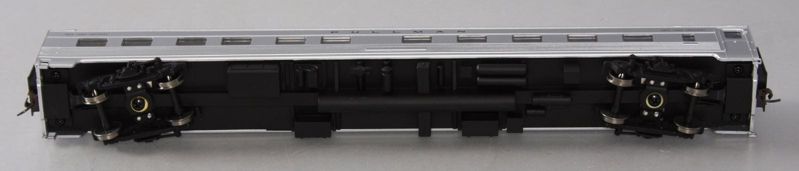 Walthers 932-6348 HO Scale New York Central Budd 10-6 Sleeper Car LN/Box