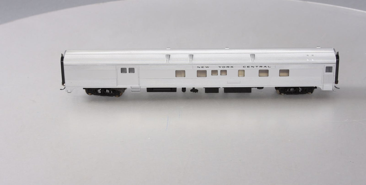 Walthers 932-6468 HO Scale New York Central 85' Budd Baggage Dormitory Car LN/Box
