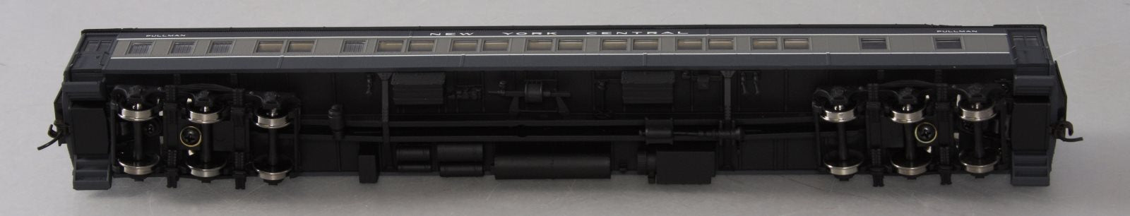 Walthers 932-10007 HO Scale New York Central Pullman Heavyweight 12-1 Coach LN/Box