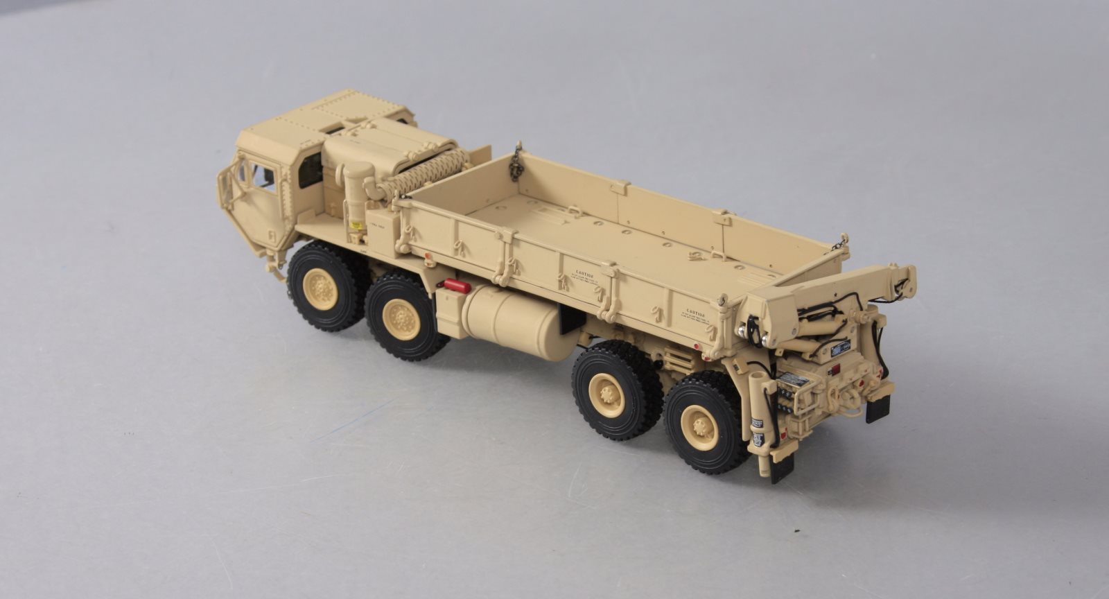 TWH Collectibles 077-01074 1:50 Diecast Oshkosh HEMTT M985 A2 Cargo Truck