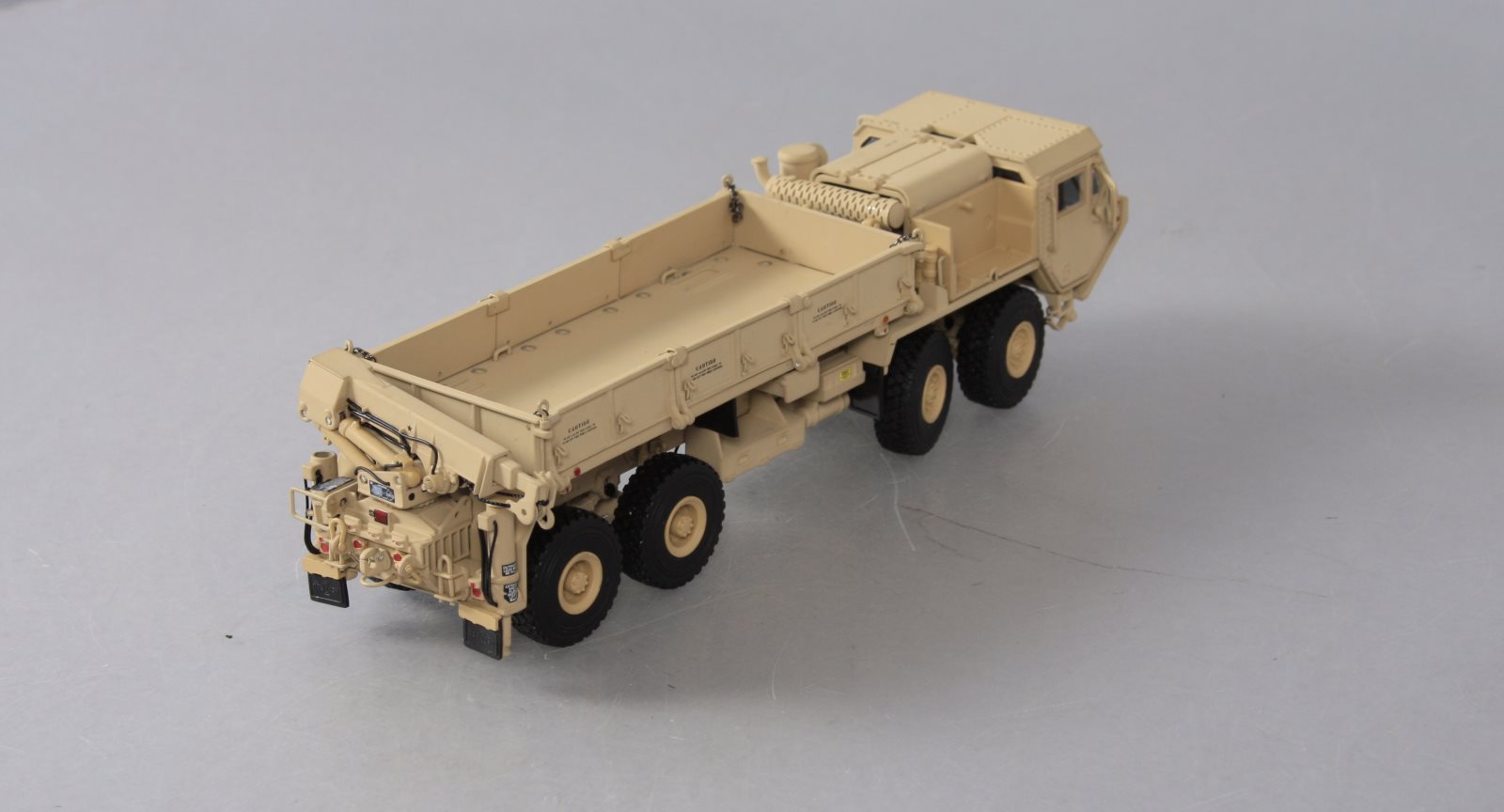 TWH Collectibles 077-01074 1:50 Diecast Oshkosh HEMTT M985 A2 Cargo Truck